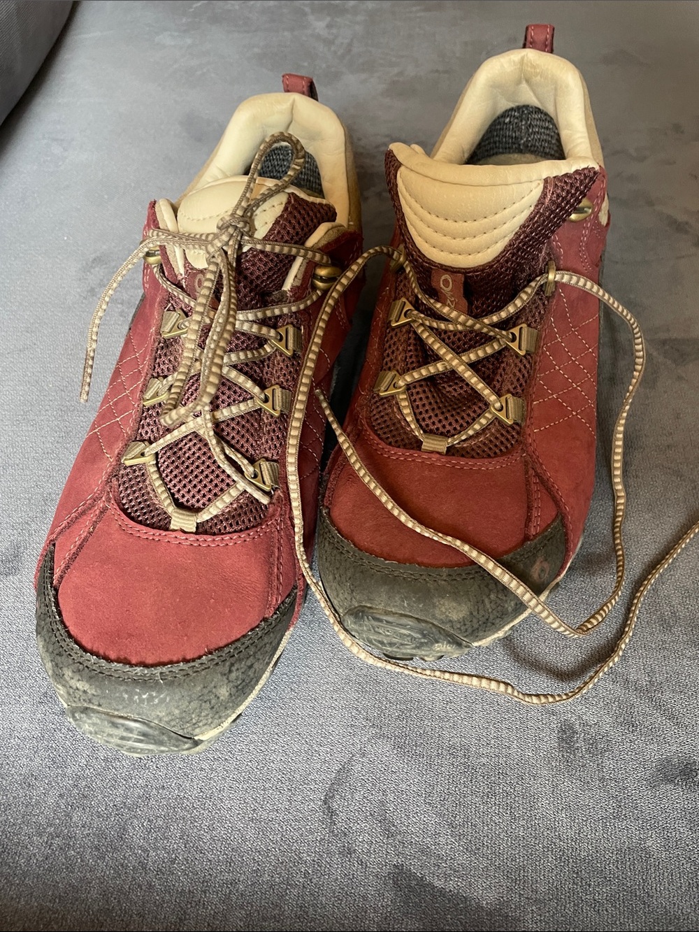 Oboz Women’s Maroon Hiking Sneakers, size 8.5